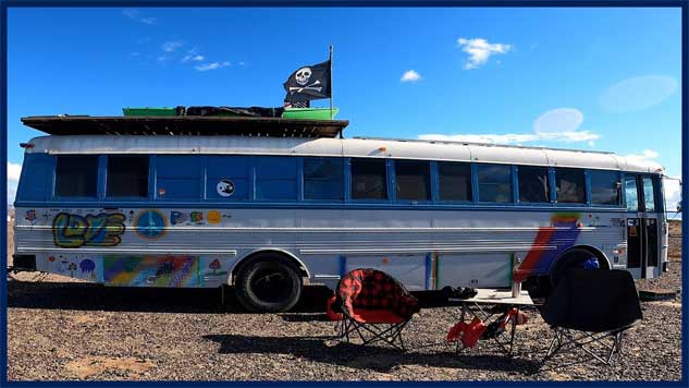 Carl's Awesome Skoolie Bus - Quartzsite 2021